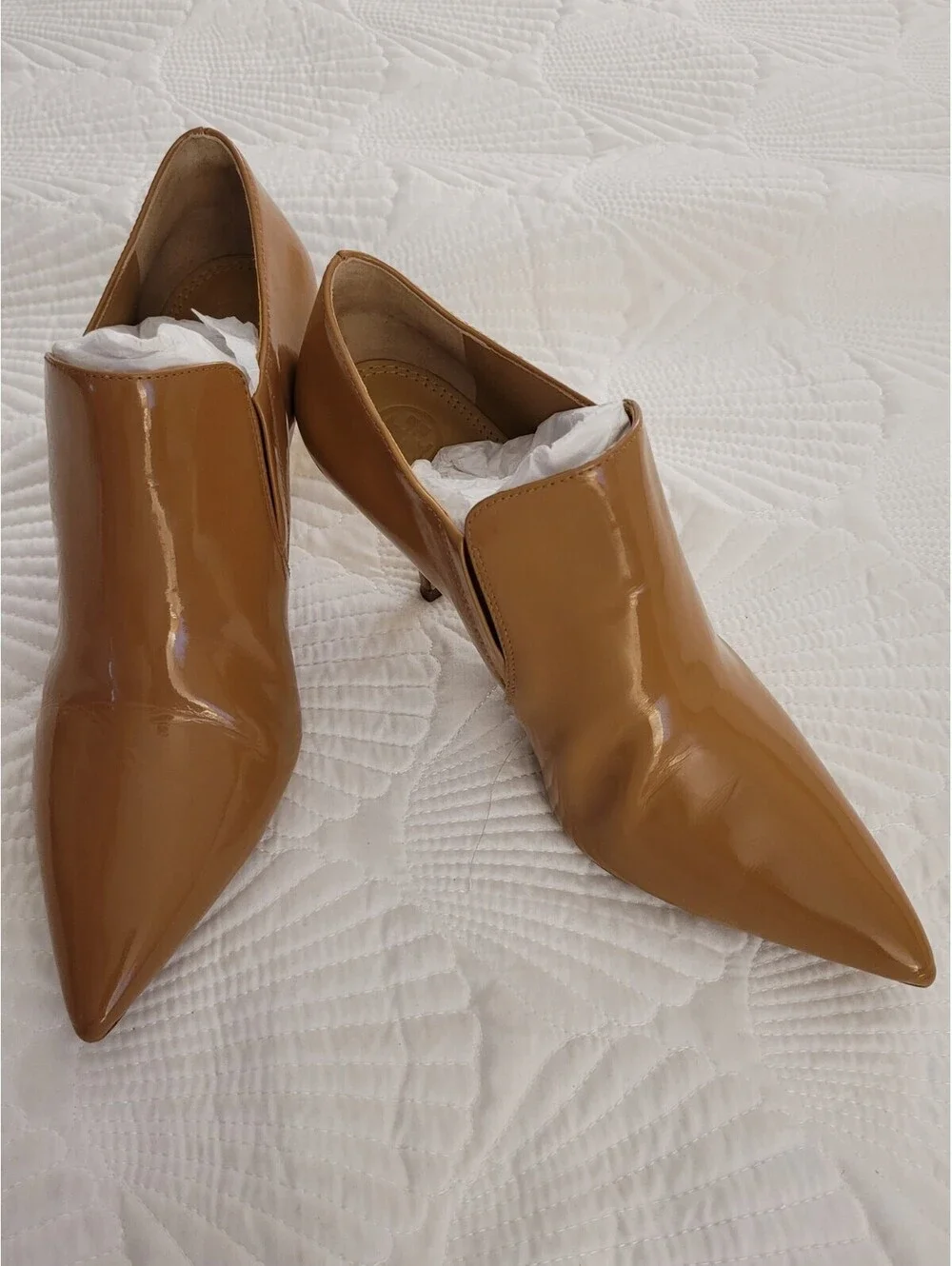Tori Burch Georgina Ankle Bootie Sz 9 Tan Patent Leather Pointy Toe Minimalist